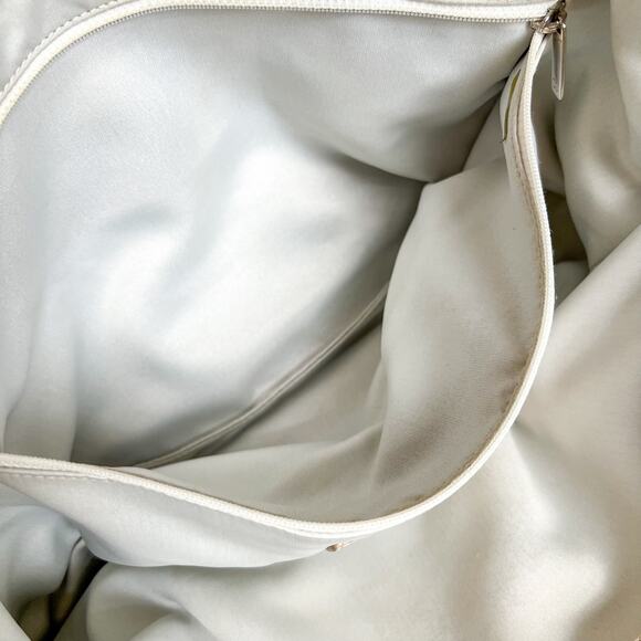 CHANEL On the Road Cream Leather Large Tote - Picture 12 of 15